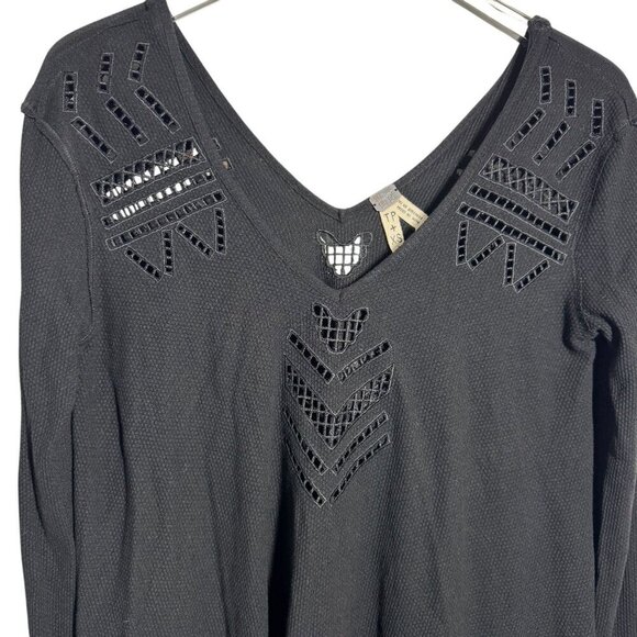 We the FREE PEOPLE moonrise black oversized long sleeve cutout top Size XS - Picture 3 of 7